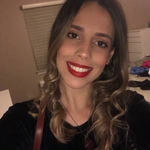 Meet your Posher, Caroline